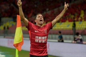 爱游戏官网成都蓉城迎CBA常规赛关键赛，加时末段门线救险，更衣室稳定，轮换策略成焦点的简单介绍