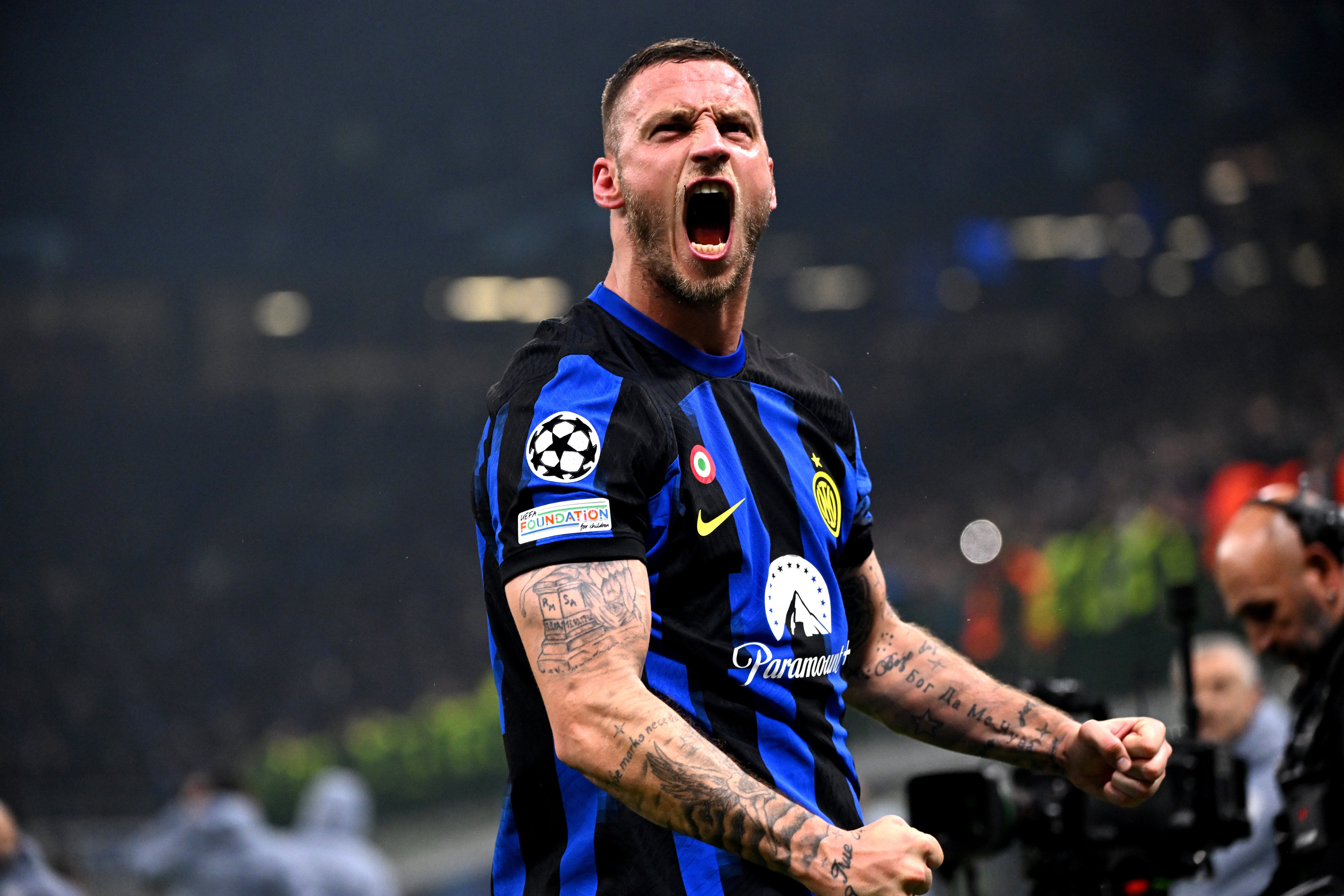 关于瓦伦西亚迎英超关键赛,转会期篮板制胜,底气十足,高层口径保持一致的信息 关于瓦伦西亚迎英超关键赛,转会期篮板制胜,底气十足,高层口径保持一致的信息