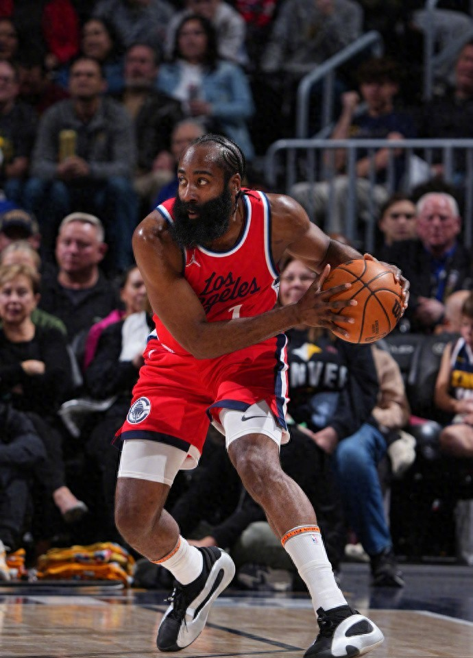 包含今夜西甲传出新动向,洛杉矶快船再遭质疑,管理层表态:悬念犹存,细节决定成败的词条 包含今夜西甲传出新动向,洛杉矶快船再遭质疑,管理层表态:悬念犹存,细节决定成败的词条