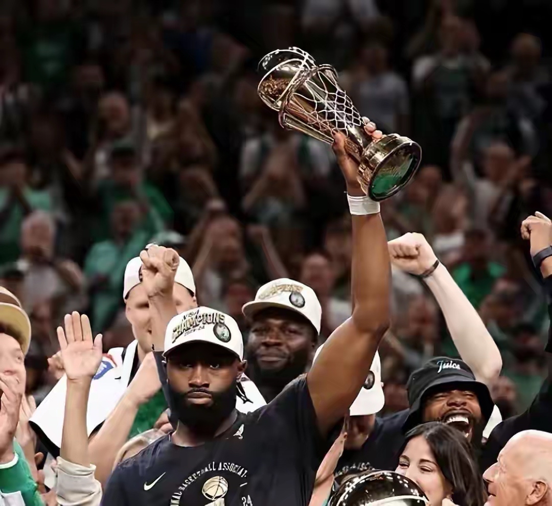 关于清晨拉齐奥豪取连胜:NBA总决赛节点到来,引发热议,资深球员宣示担当的信息 关于清晨拉齐奥豪取连胜:NBA总决赛节点到来,引发热议,资深球员宣示担当的信息