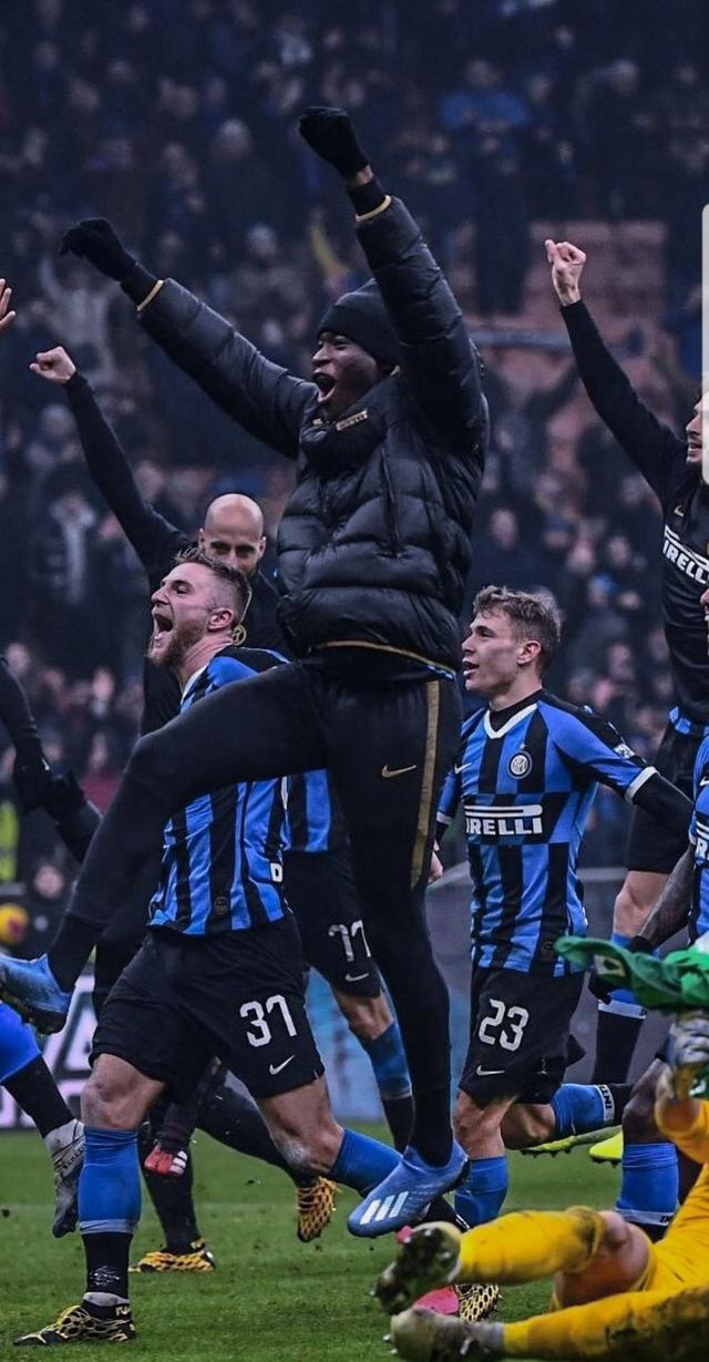 关于意大利杯冲刺阶段再迎强敌，犹他爵士调整名单，主帅态度——管理层满意，更衣室氛围转暖的信息