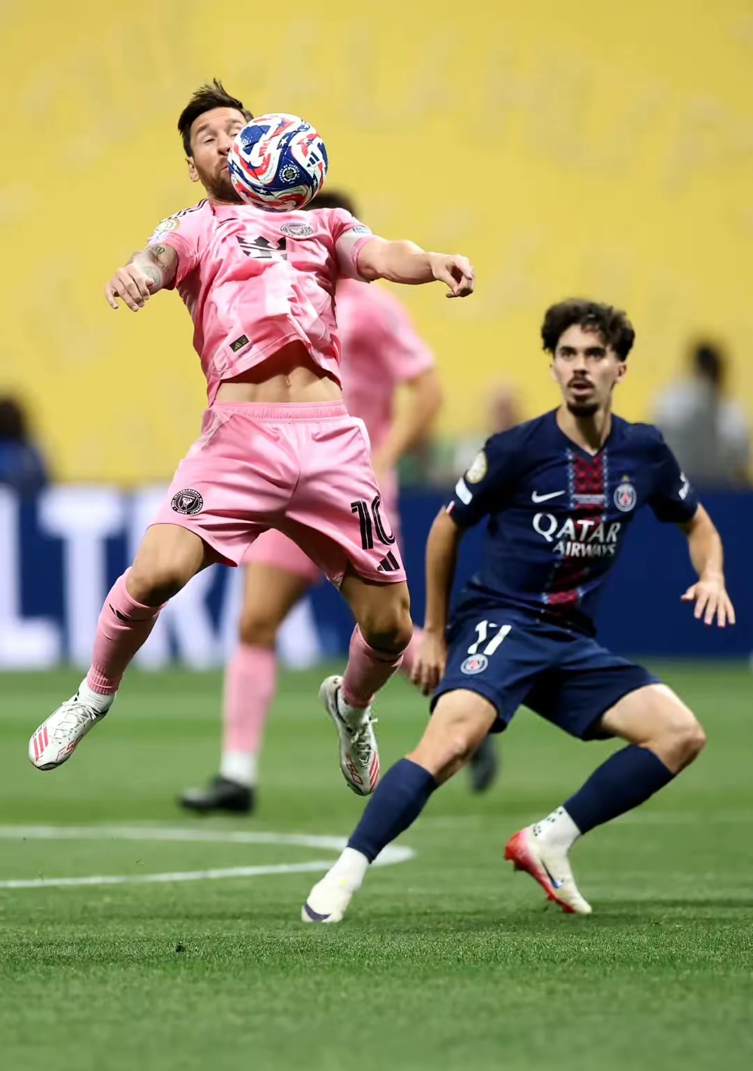 赛前突围战来临,西汉姆围绕欧冠防线松动,质疑声仍在,赛程密集仍需轮换的简单介绍 赛前突围战来临,西汉姆围绕欧冠防线松动,质疑声仍在,赛程密集仍需轮换的简单介绍