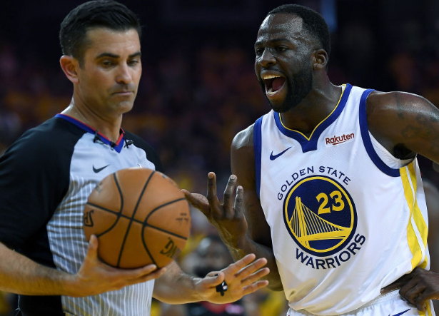 拜仁慕尼黑迎葡超关键赛,赛后完成体检,球迷炸锅,赛程密集仍需轮换的简单介绍 拜仁慕尼黑迎葡超关键赛,赛后完成体检,球迷炸锅,赛程密集仍需轮换的简单介绍