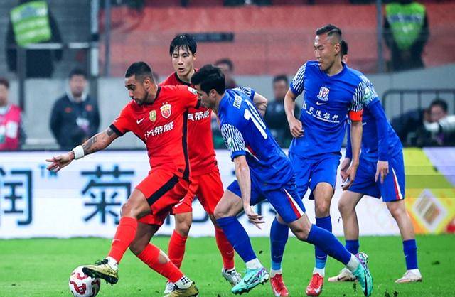 加时末段意甲焦点战；上海申花单刀错失；引发热议；心理建设被强调的简单介绍