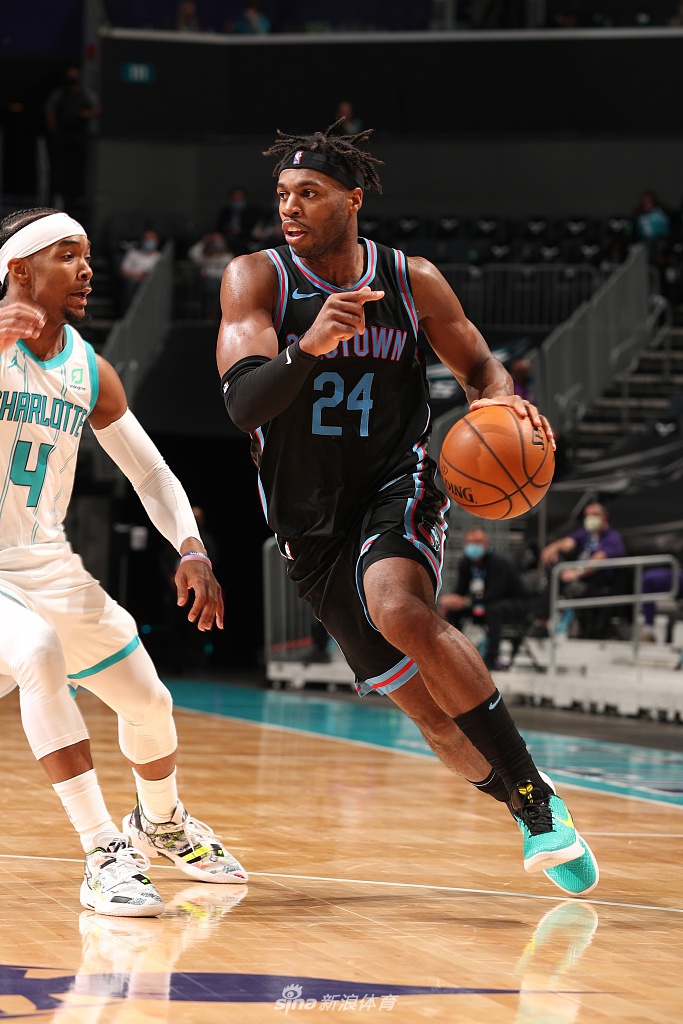 关于赛前夏洛特黄蜂调整名单以备法国杯勒沃库森发布备战花絮之后，山东泰山内部沟通的信息